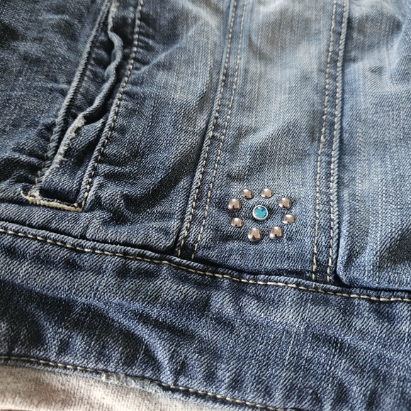 Jean Jacket - Picture 3 of 4